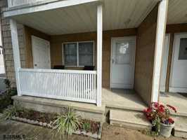 featured image of 251 4th St S