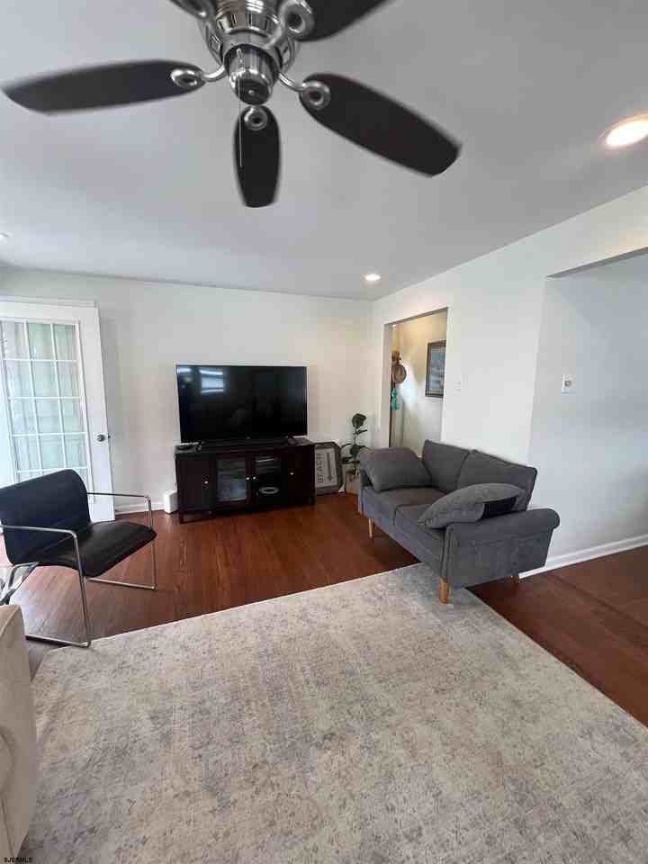 120 N Melbourne Ave - Photo 4 of 15