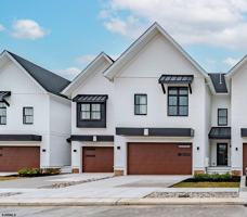 featured image of 34 Creek View Ln