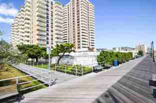 101 S Plaza Pl - Photo 1 of 1