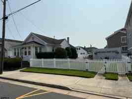 featured image of 104 N 35th Ave