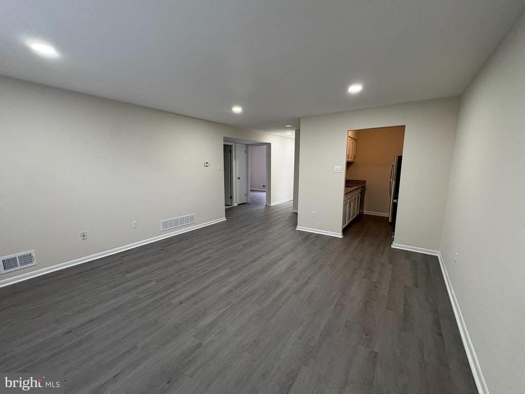 10 Baylis St - Photo 3 of 14