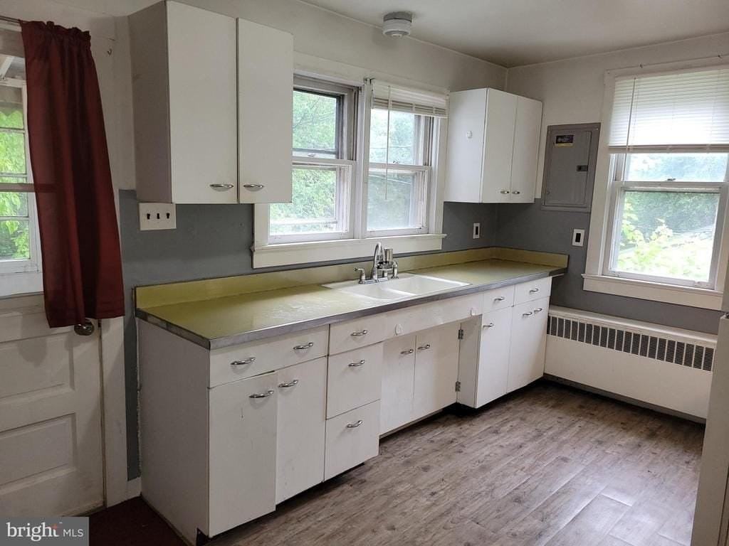 301 Buffalo Ave - Photo 2 of 11
