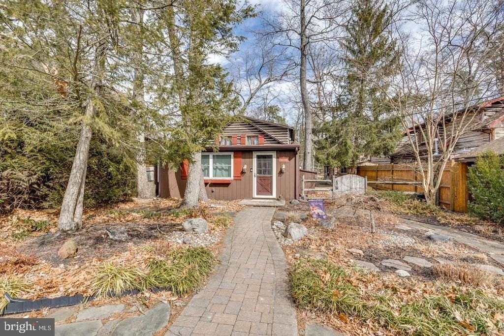 163 Chippewa Trl - Photo 3 of 50