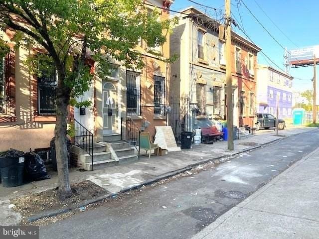 211 Birch St