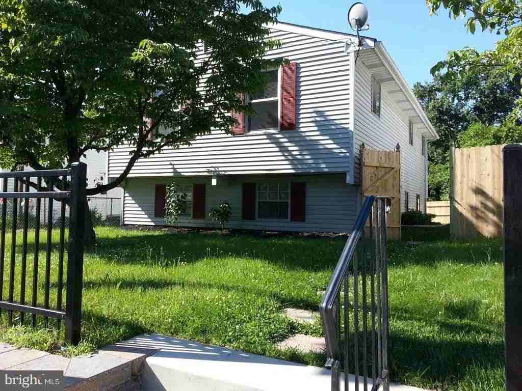 210 Ellis St