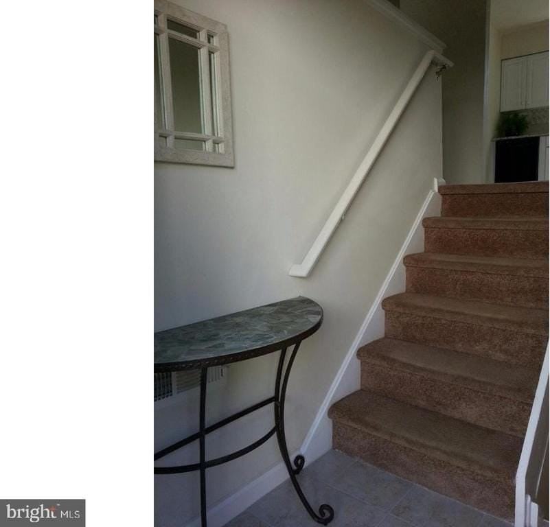 210 Ellis St - Photo 2 of 16