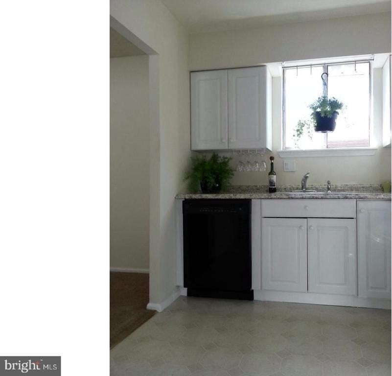 210 Ellis St - Photo 6 of 16