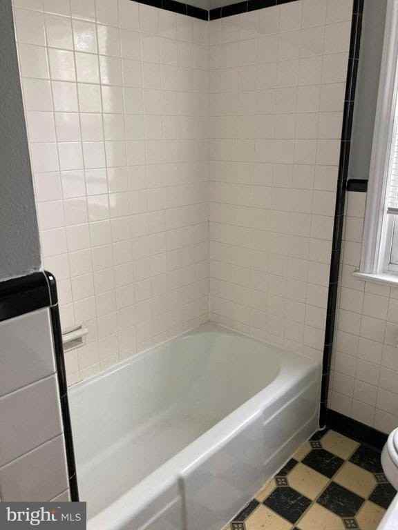 254 Wyoming Ave - Photo 3 of 5