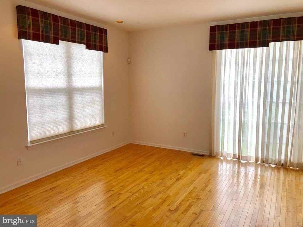 1081 Chanticleer - Photo 6 of 18