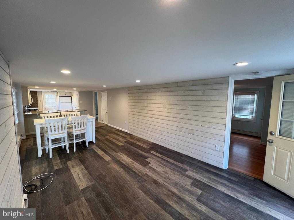 101 Atlantic Ave - Photo 4 of 28