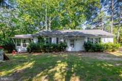 1100 Woodlawn Ave - Photo 1 of 1