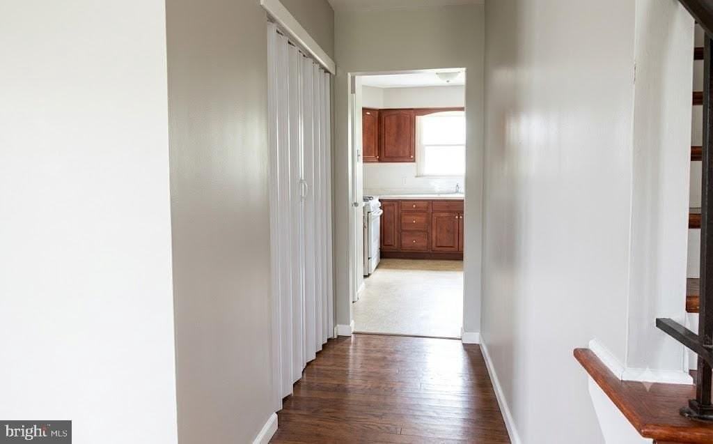 306 Cornell Rd - Photo 7 of 30