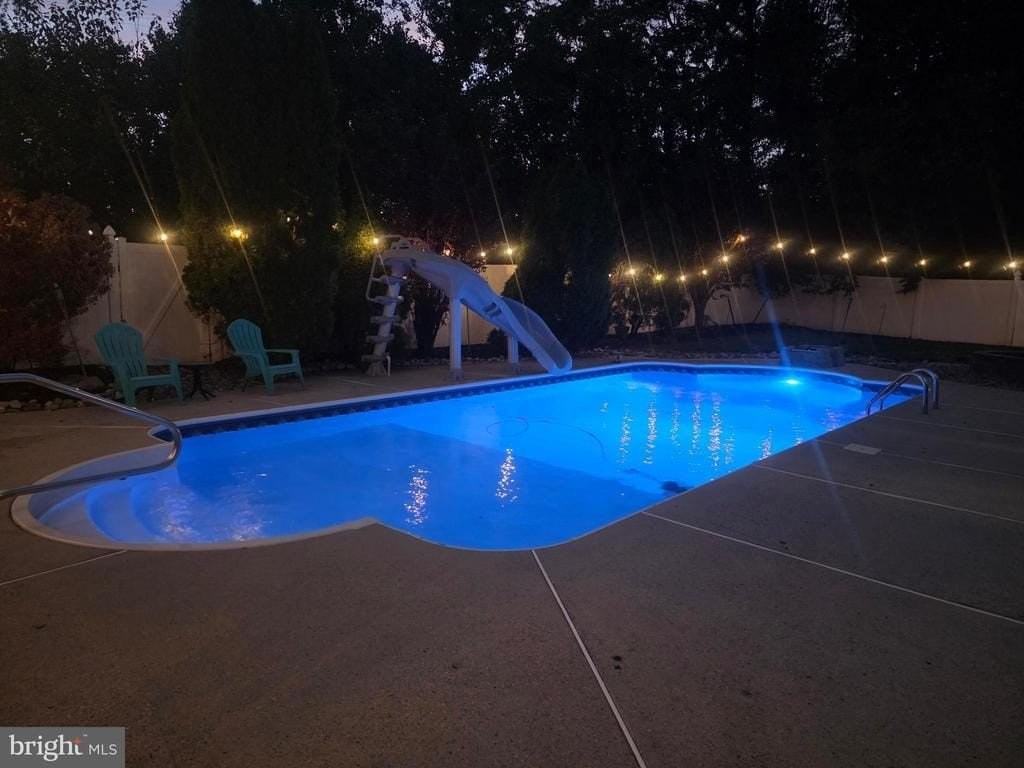 138 Persimmon St - Photo 2 of 50
