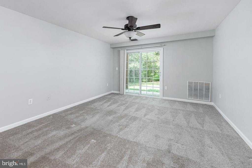 1122 Tristram Cir - Photo 2 of 19
