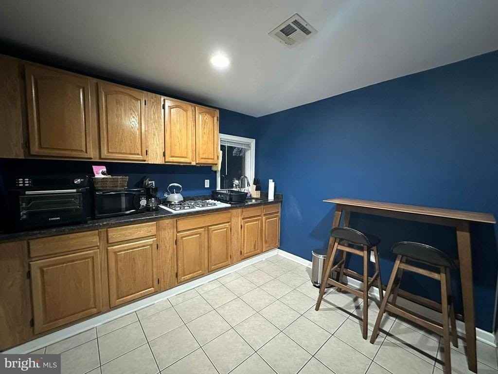 16 Linden Ln - Photo 6 of 13