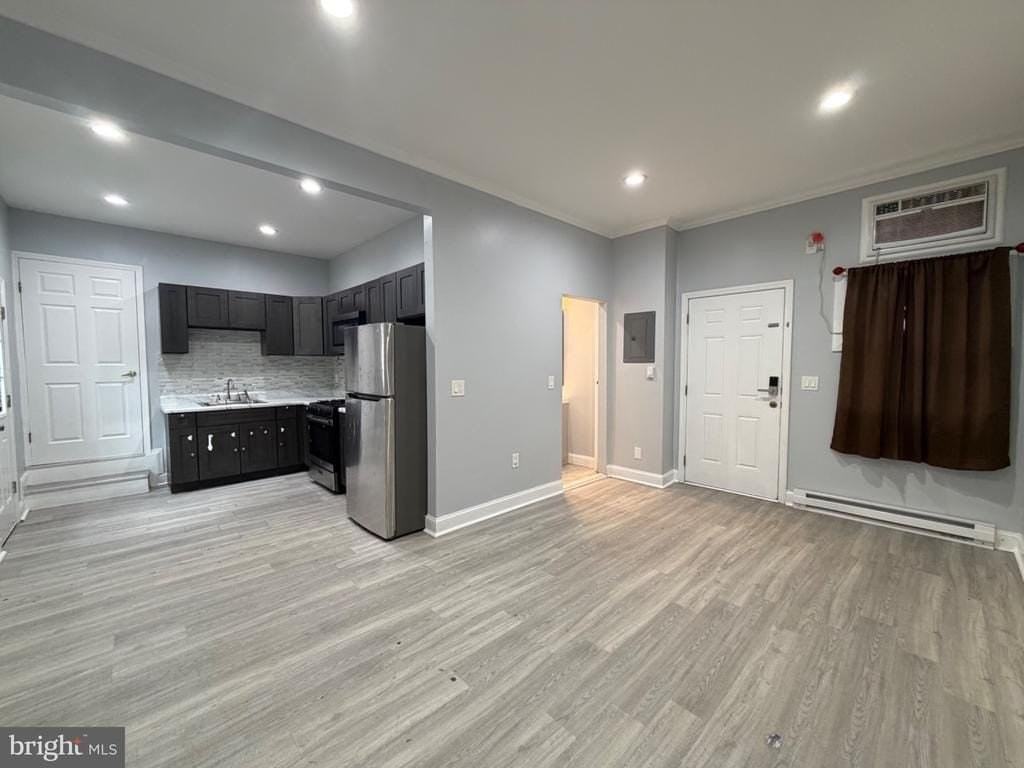 345 Woodland St - Photo 2 of 8