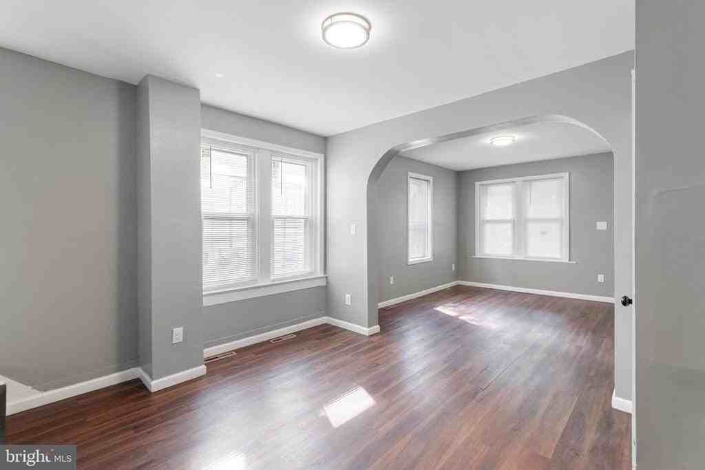 1344 Princeton Ave - Photo 6 of 21