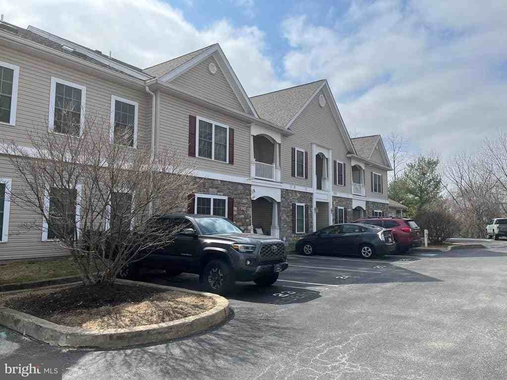 1324 W Chester Pike #203