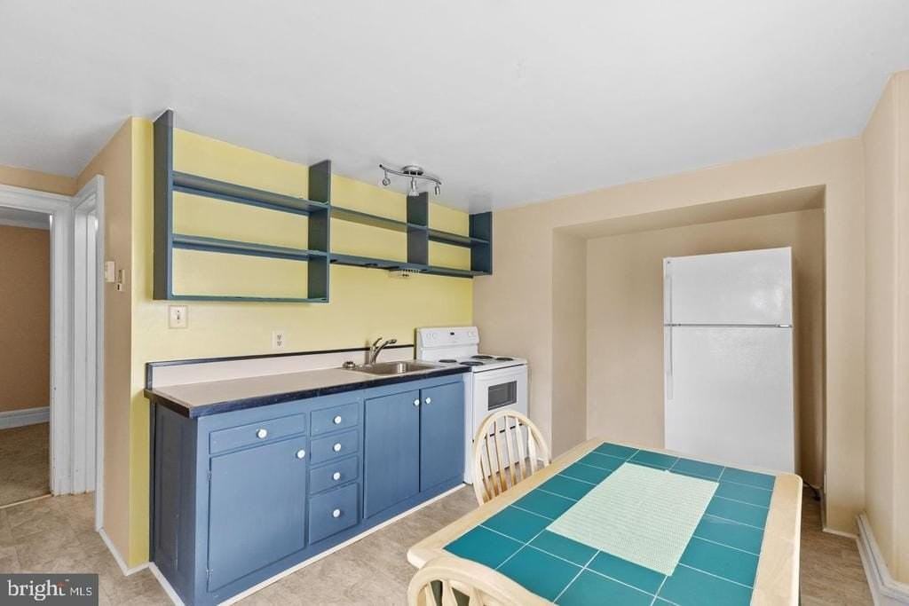 200 Cochran St - Photo 5 of 10