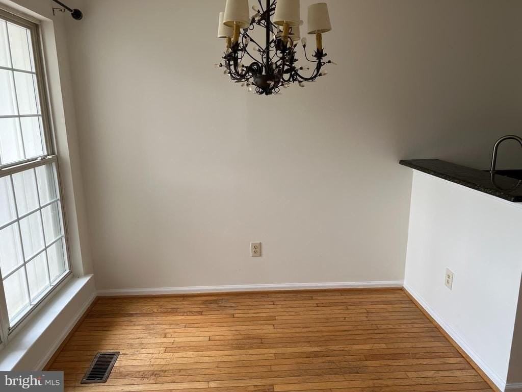 121 Lewisville Ct - Photo 6 of 28