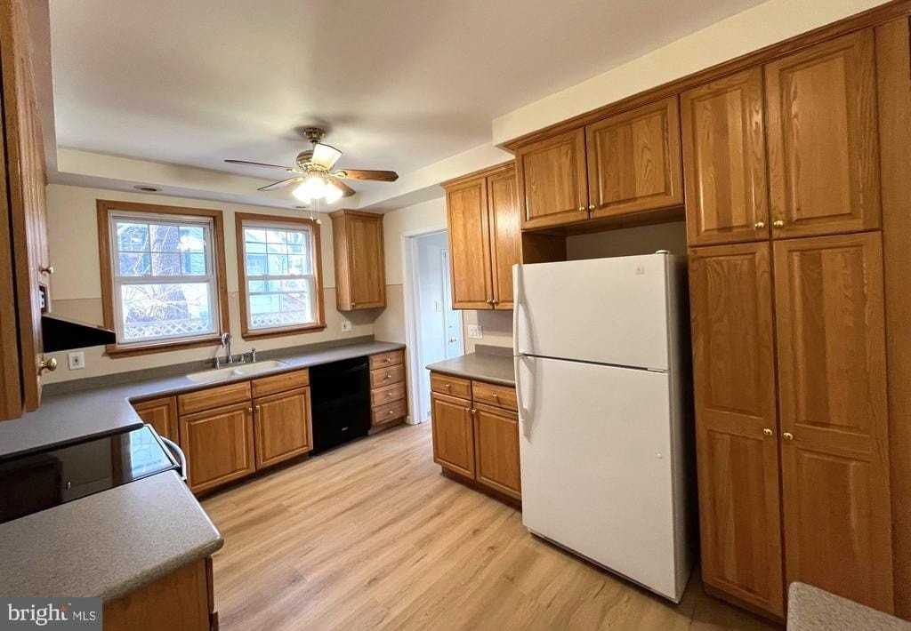 107 Upland Ter - Photo 2 of 14