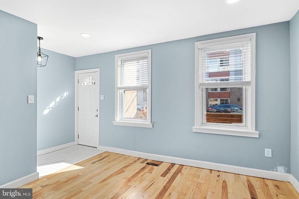 1152 S 15th St - Photo 4 of 30