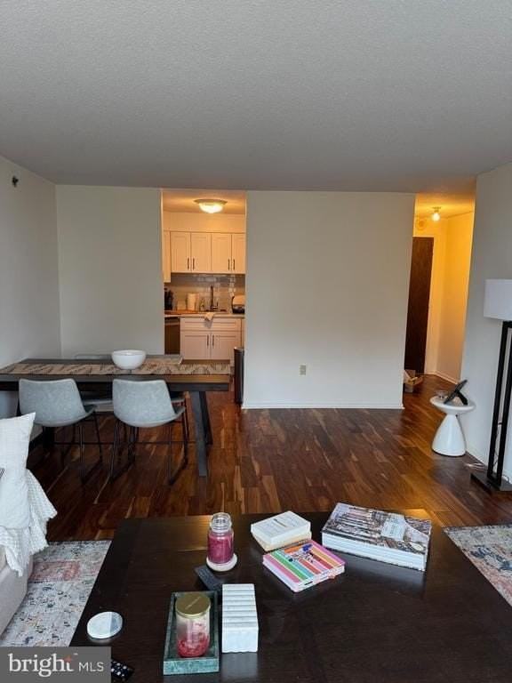2020 Walnut St #15K - Photo 6 of 17
