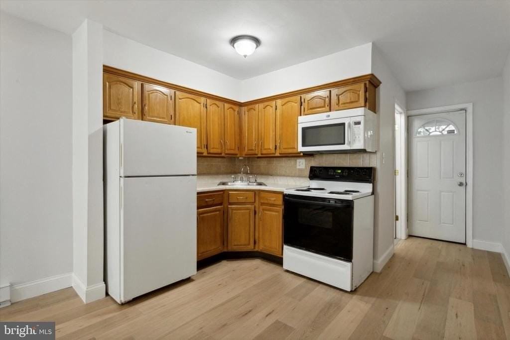 2143 E Albert St - Photo 5 of 14