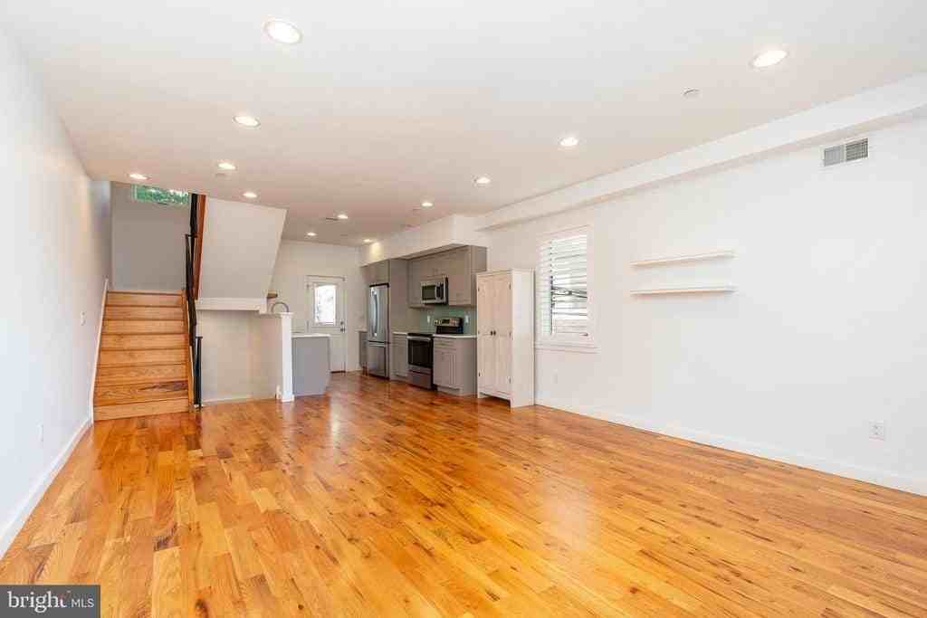 1719 Erdman St - Photo 2 of 26