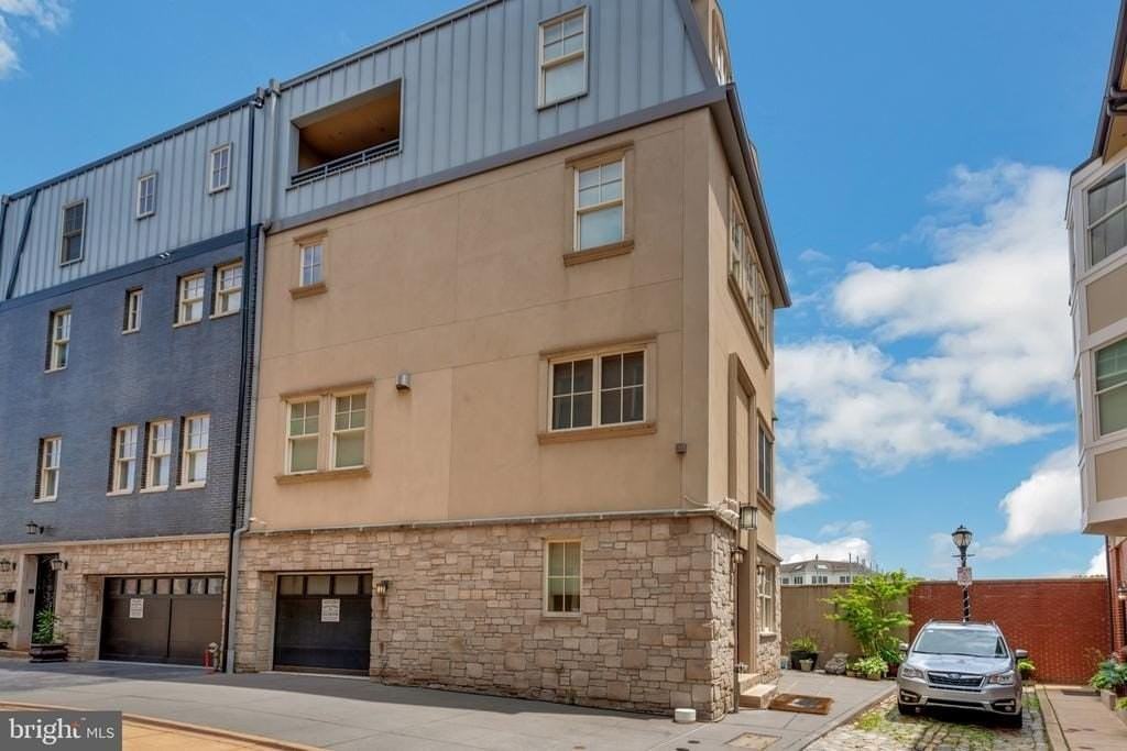 133 Salter St - Photo 2 of 27