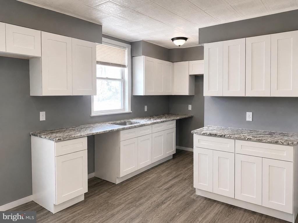 229 N 65th St ## 31 - Photo 2 of 5