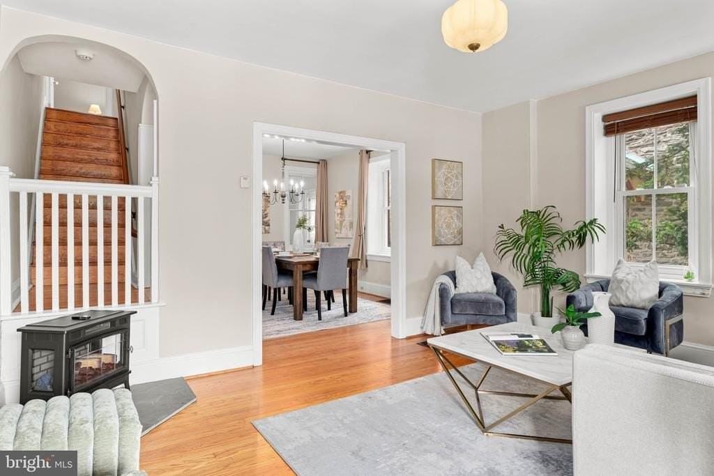 212 E Benezet St - Photo 5 of 33