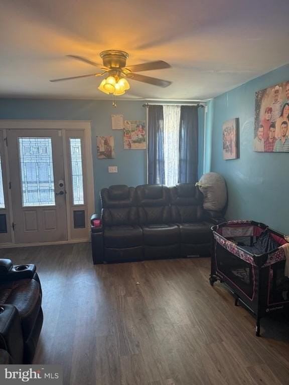 345 Stevens St - Photo 6 of 21