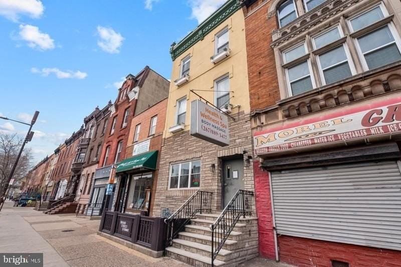 1602 S Broad St - Photo 3 of 19