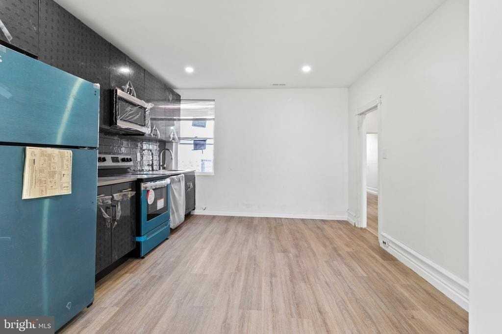1602 S Broad St - Photo 7 of 19