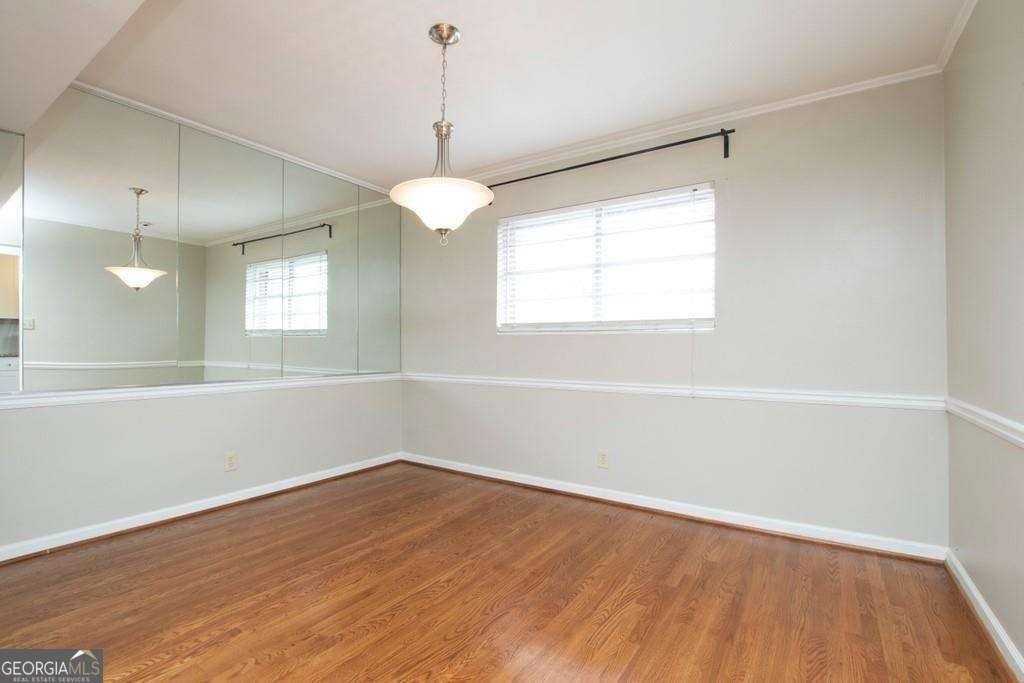 3660 Peachtree Rd Ne #E4 - Photo 7 of 17