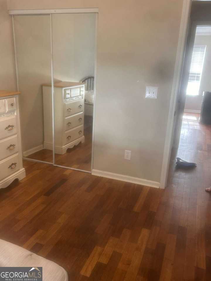 449 Kara Ln - Photo 4 of 6
