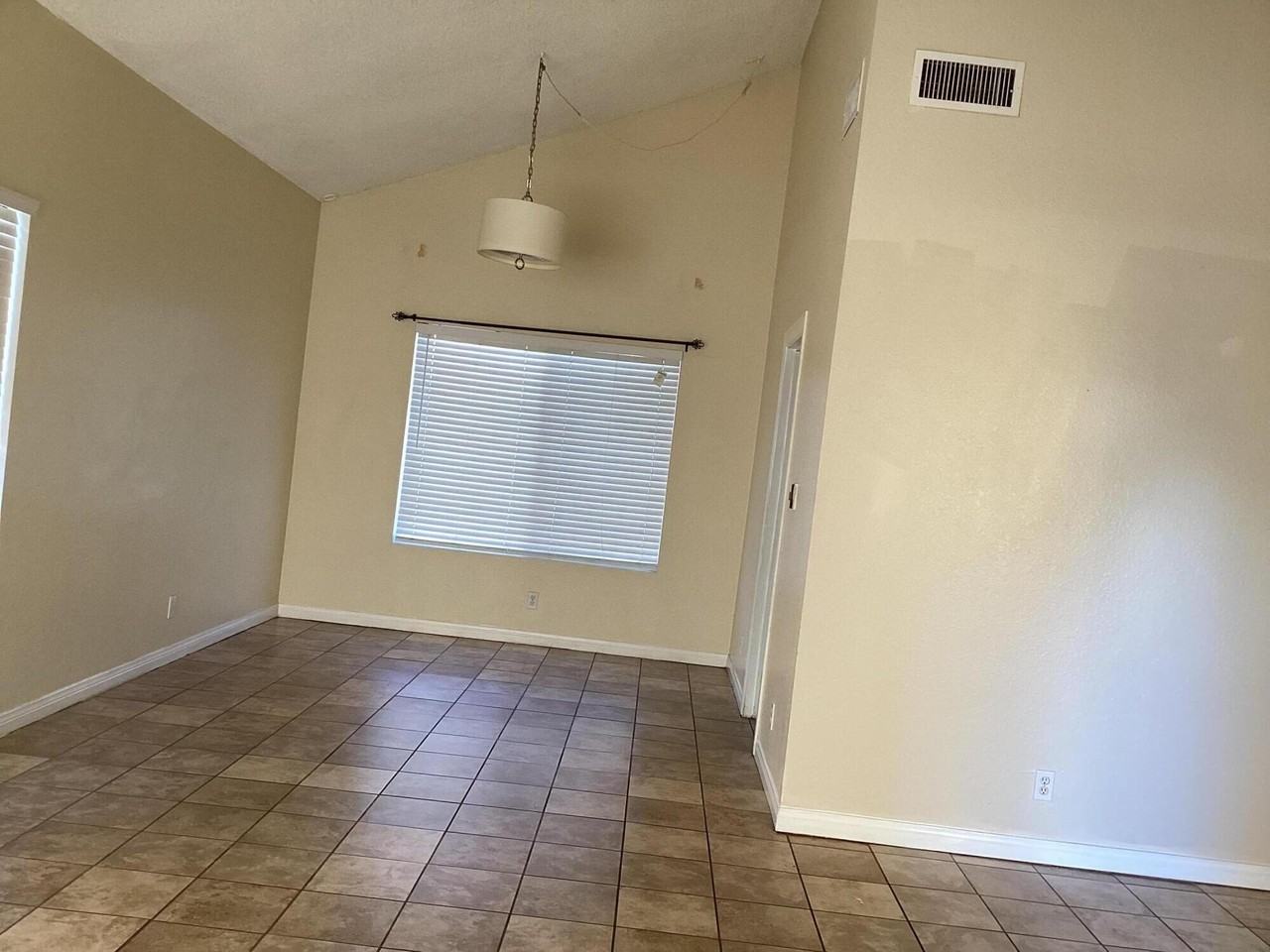 36818 Little Leaf Dr - Photo 3 of 22