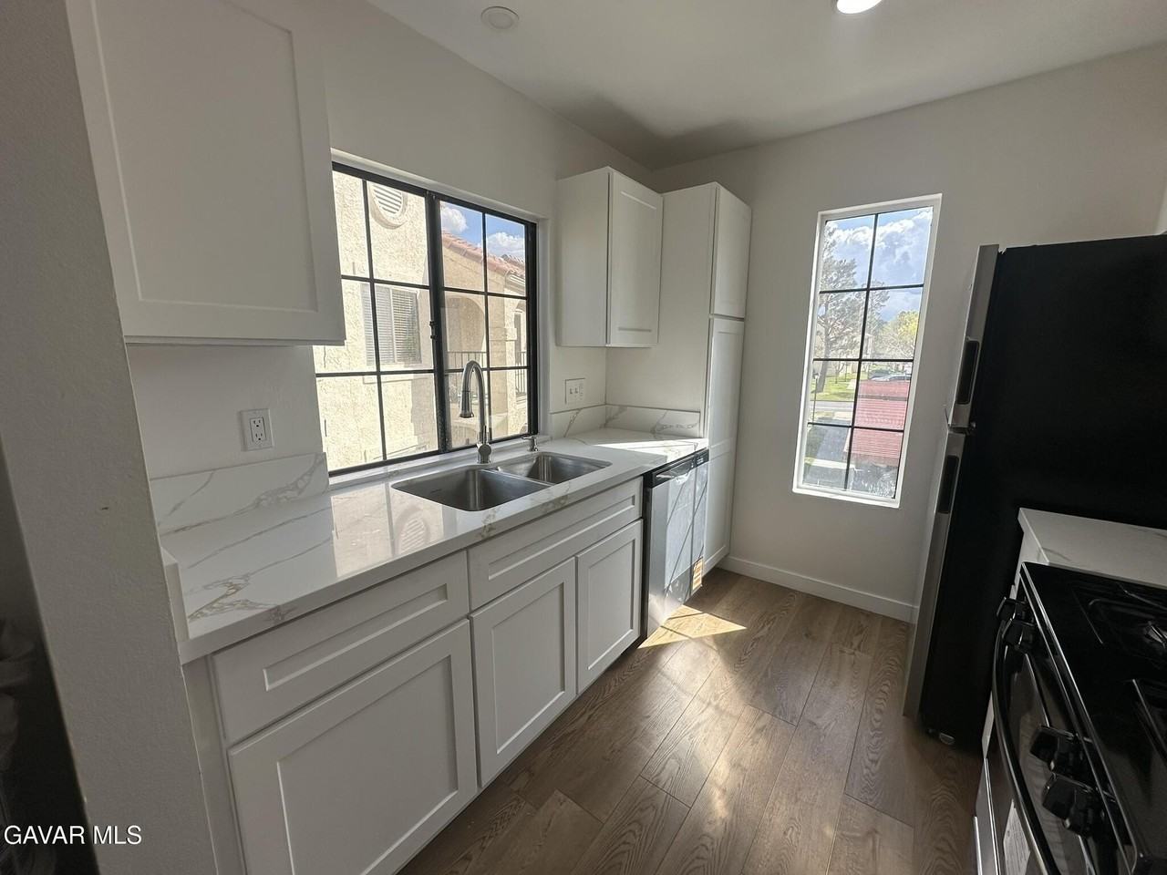 2554 Olive Dr #34 - Photo 5 of 26