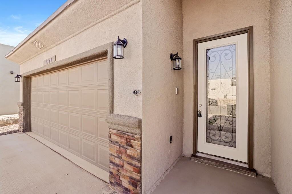 1740 Eased St - Photo 5 of 41