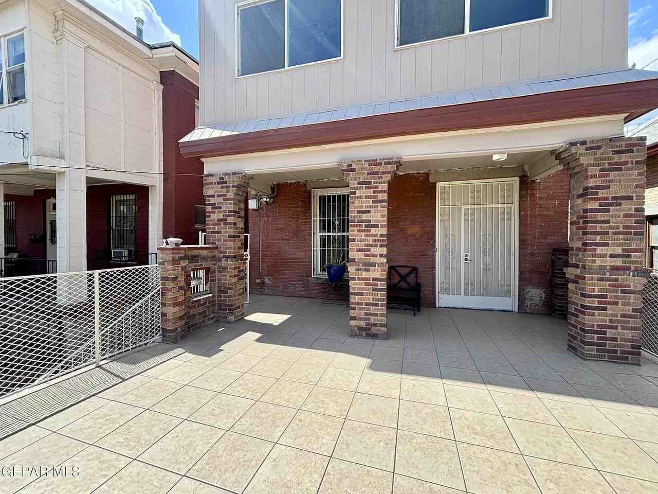 215 W Rio Grande Ave - Photo 2 of 24
