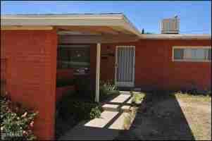 featured image of 4233 Hampshire Ln