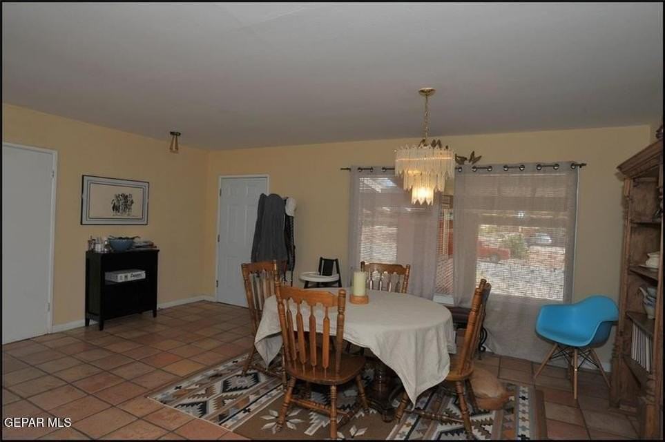 4233 Hampshire Ln - Photo 6 of 32