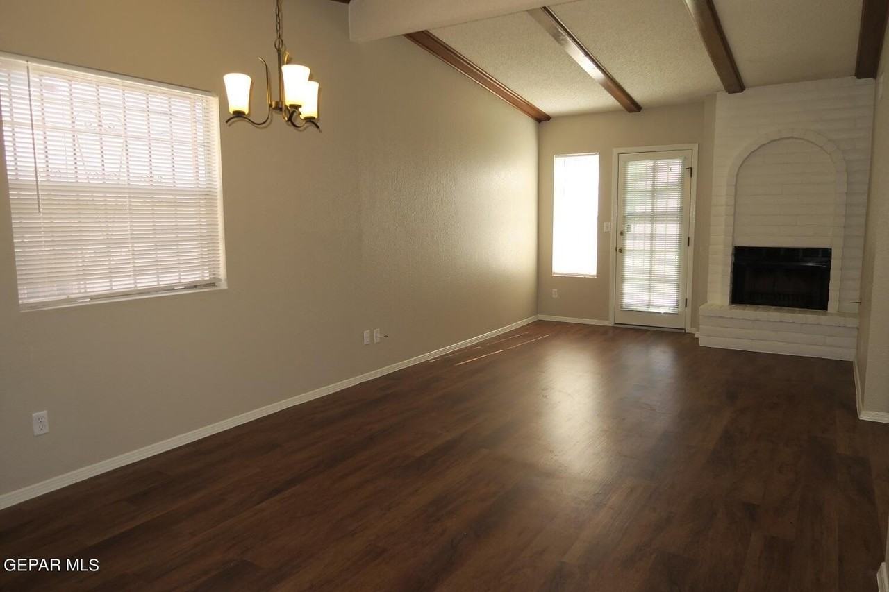 3121 Wayside St #A - Photo 3 of 26