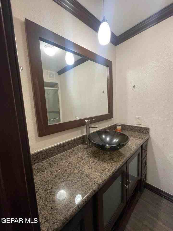 808 Merriman Dr - Photo 7 of 38