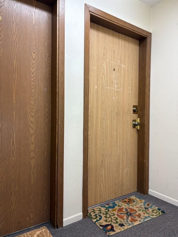 228 Woodridge St #1 - Photo 2 of 12