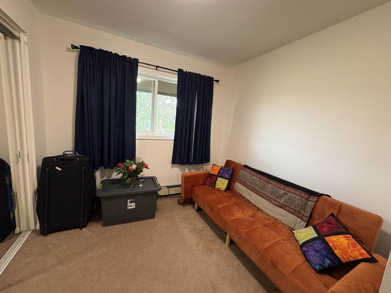 228 Woodridge St #1 - Photo 4 of 12