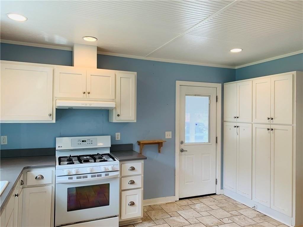718 Wolfe St - Photo 5 of 14