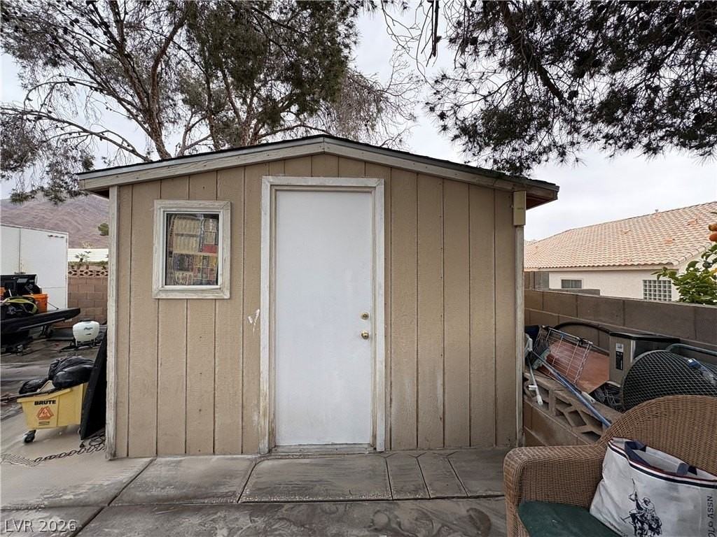 107 Ortiz Ct - Photo 4 of 13